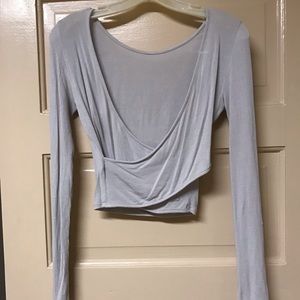 Alo yoga Amelia long sleeve crop.